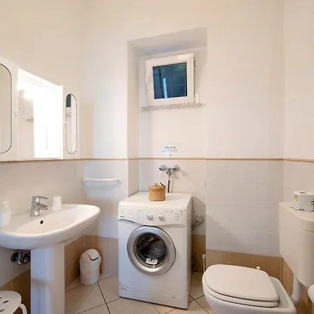 Trilocale In Vista Mare 1 * فاراتسي